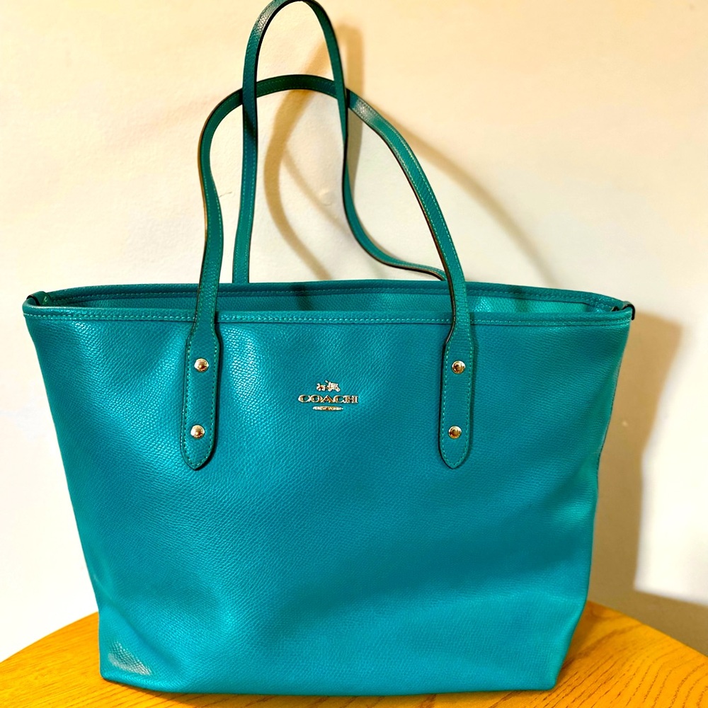 Large Coach turquoise Town Tote purse